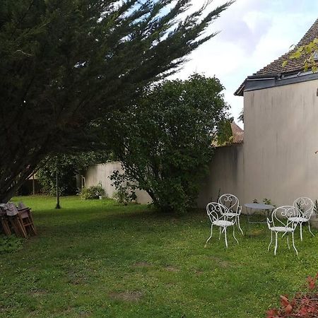 Villa Au Coeur De Mortagne, Un Balcon Sur Le Perche Exterior foto