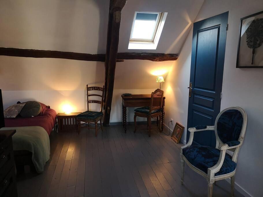 Villa Au Coeur De Mortagne, Un Balcon Sur Le Perche Exterior foto